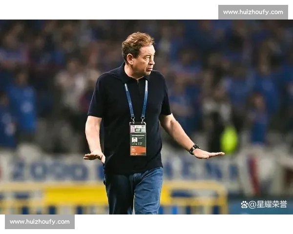 判罚争议引爆赛场风波裁判尺度与公平性再受拷问联赛公信力面临严峻考验 判罚争议引爆赛场风波裁判尺度与公平性再受拷问联赛公信力面临严峻考验